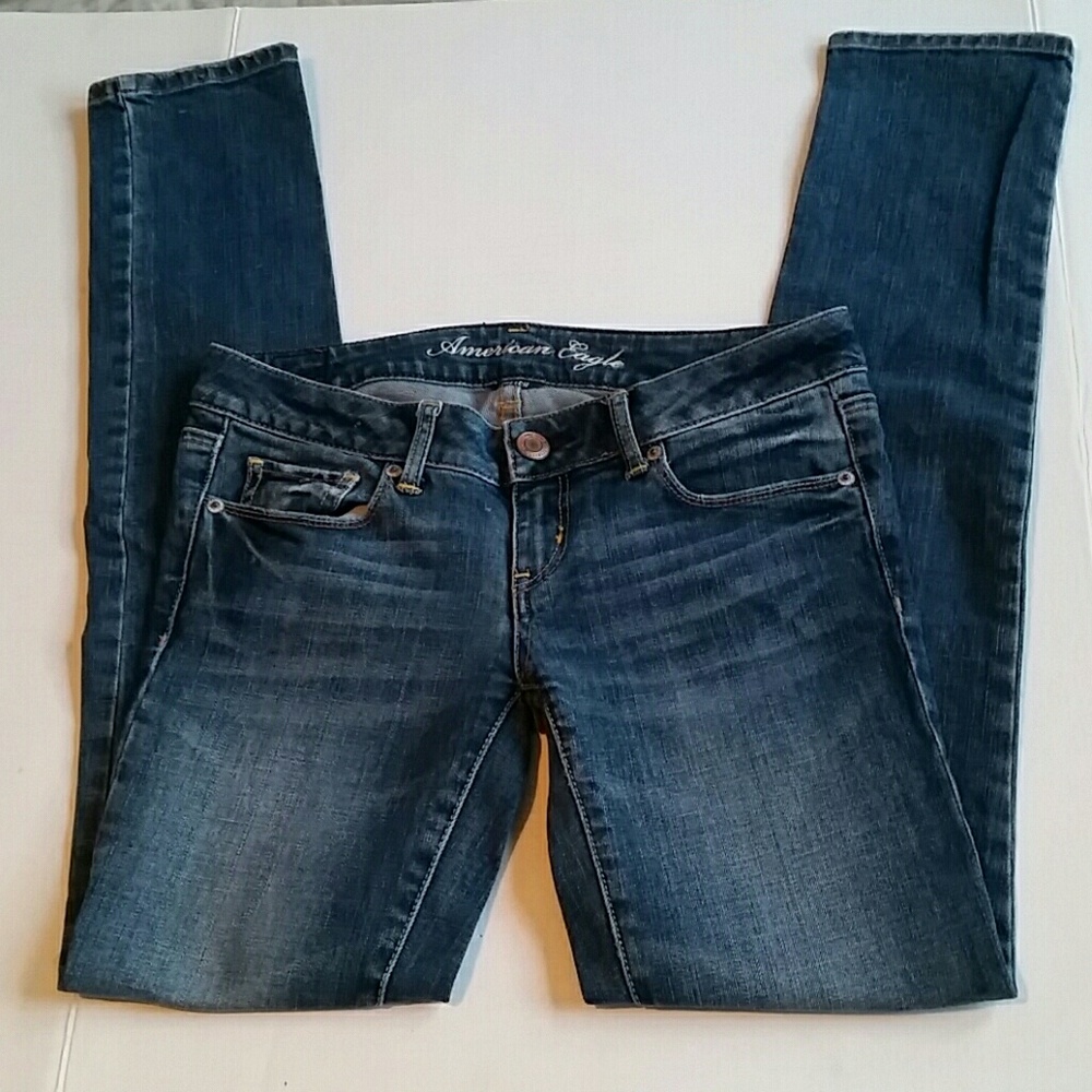 SALE PRICE! American Eagle stretch skinny jeans - Picture 3 of 3